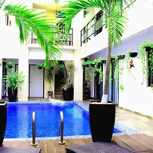 Caribe Corazon Boutique 2*, Playa del Carmen México